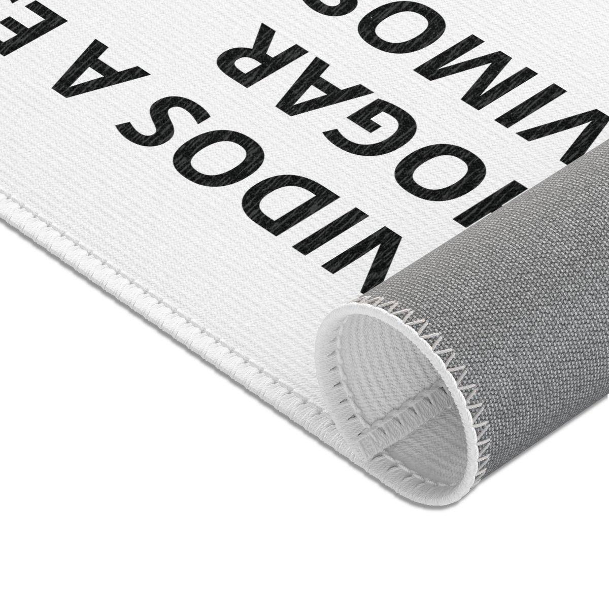 Welcome Home Spanish Scripture Area Rug — "Bienvenidos a este hogar donde servimos al Señor" (Josué 24:15)